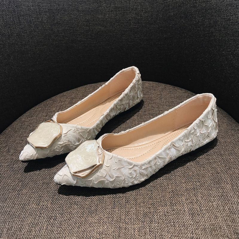 Scarpe da Donna Basse a Punta  - Korean Lifestyle Trends recensione e prezzo